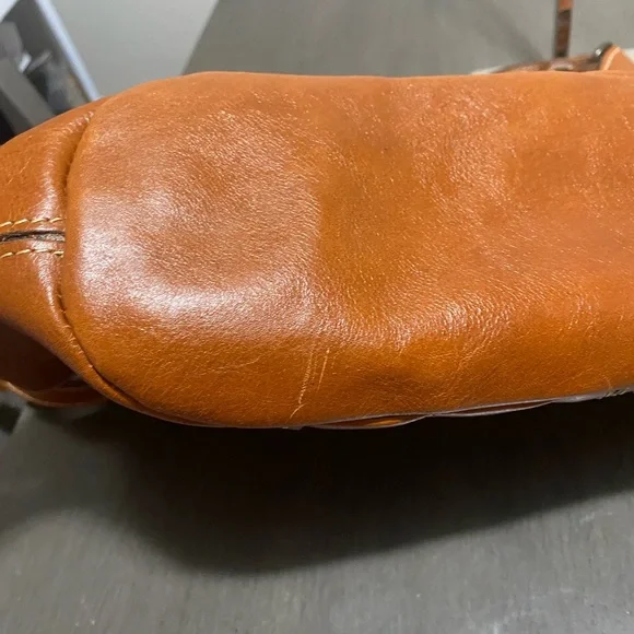 Patricia Nash Urbino Hobo Tan Leather Shoulder Bag - Picture 5 of 8